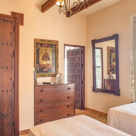 4 Bedroom Beautiful In *