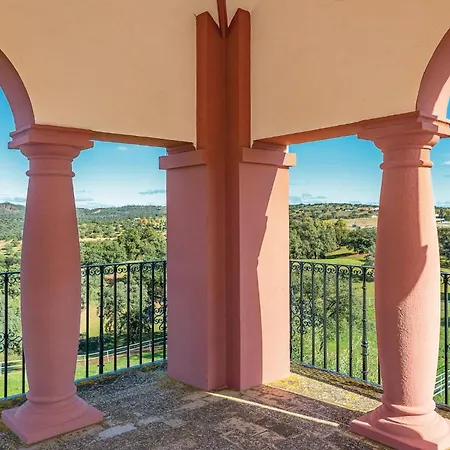 4 Bedroom Beautiful In Holiday home El Garrobo