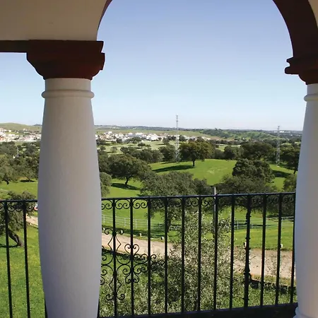4 Bedroom Beautiful In Casa de Férias El Garrobo